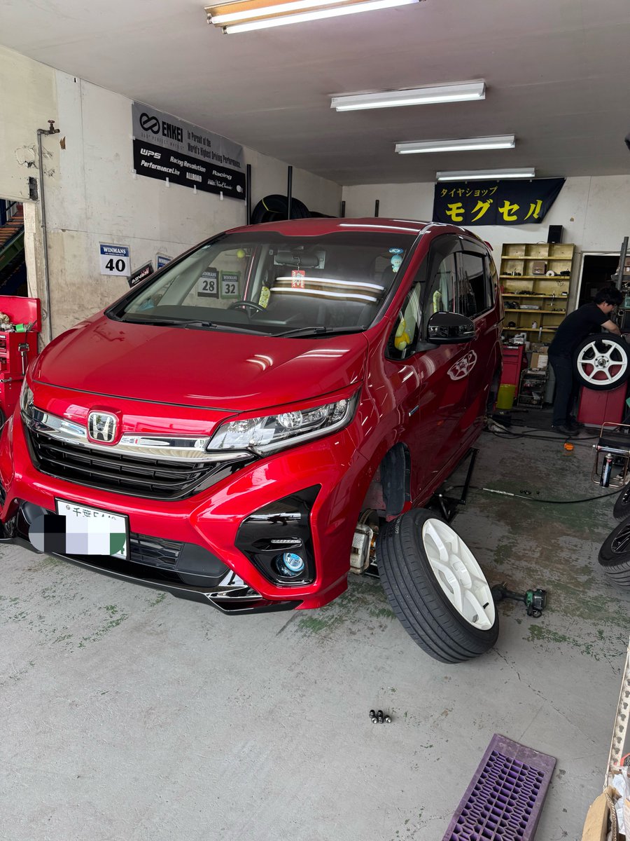 _hiro_fd2r_'s tweet photo. 様子がおかしくなってきた
車高とキャンバーは後日 https://t.co/p2HgmfzpVE
