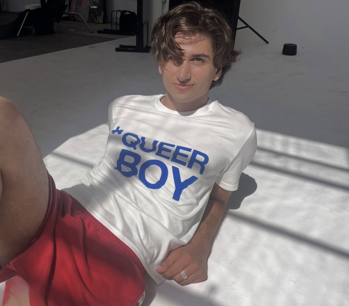 DoxandCocks's tweet photo. Sebastian is getting hotter😩 https://t.co/dFkXjtjX69
