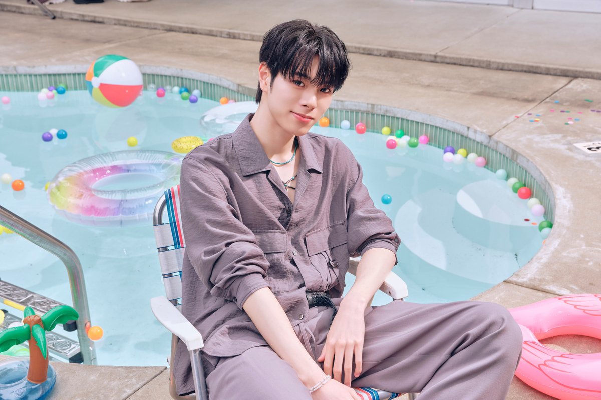 official_DXTEEN's tweet photo. CONCEPT PHOTO C
#福田歩汰 #AYUTA

#DXTEEN 7TH SINGLE "Wanna"🕶️
2026.07.22(WED) RELEASE!!
ストリーミング先行配信中🎧
'Wanna'👐https://t.co/QfY8g534Nl
'Our Sky'☀️💓https://t.co/bSiteq4DWe

#DXTN #FUKUDAAYUTA
#DXTEEN_Wanna https://t.co/5NfUPNpvwW