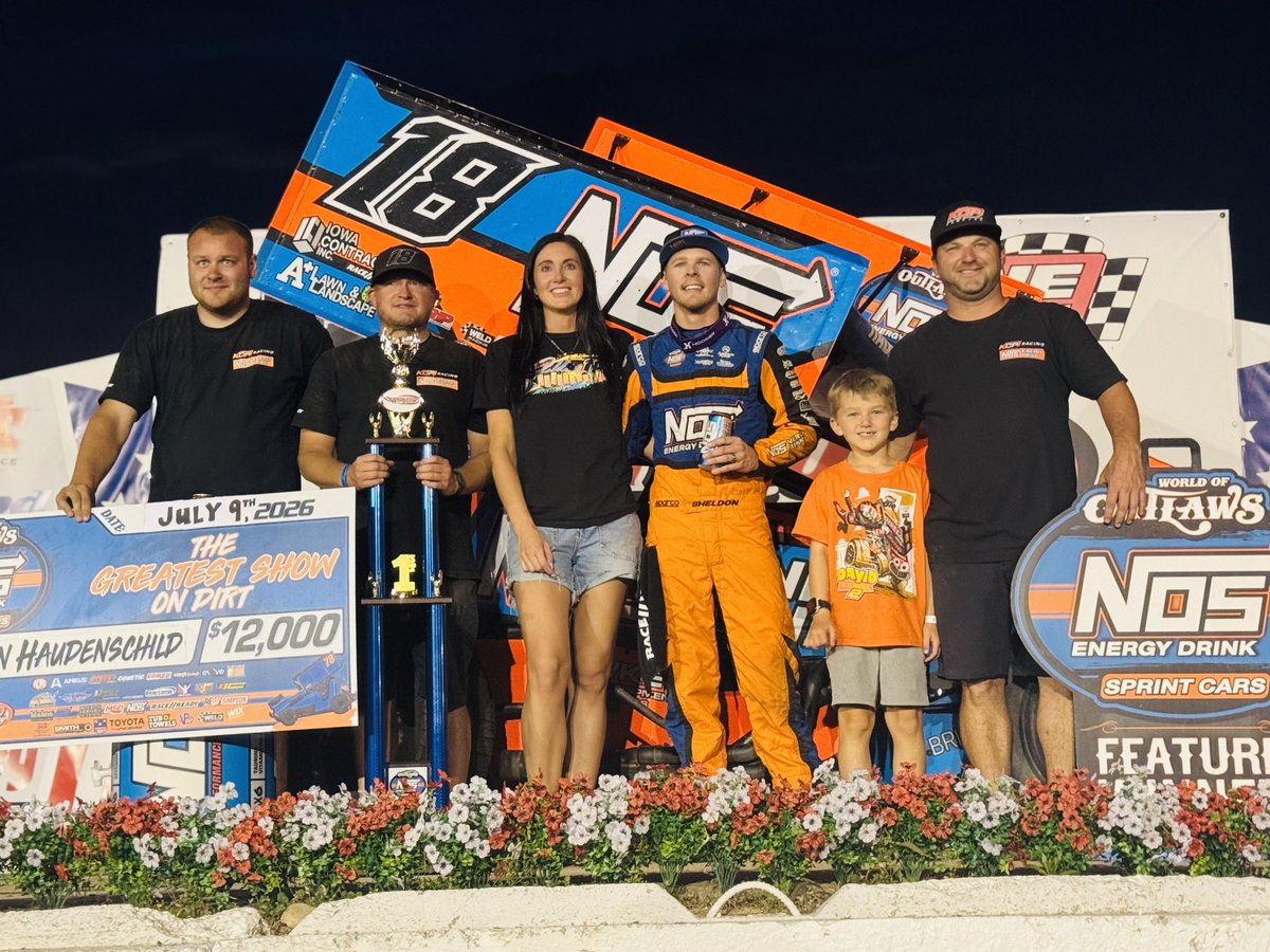 WorldofOutlaws's tweet photo. Hottest team on tour π«‘ https://t.co/3Jcq2IFdxU