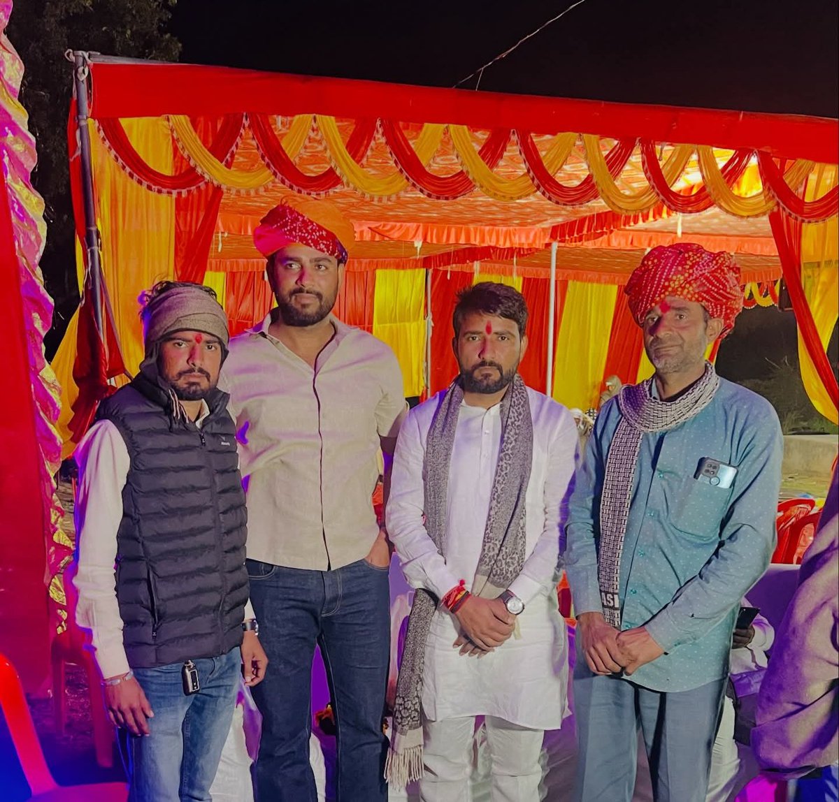 ShaitanPayla's tweet photo. आदरणीय बड़े भाई ओमप्रकाश जिदड ( गुर्जर ) जी ,जिला अध्यक्ष यूवा कांग्रेस, कोटपुतली बहरोड़ आपको जन्मदिन कि हार्दिक बधाई एवं अनंत शुभकामनाएं 🎂❤️🙌
@OmPrakashJindad https://t.co/Qiqn9Yc2XL