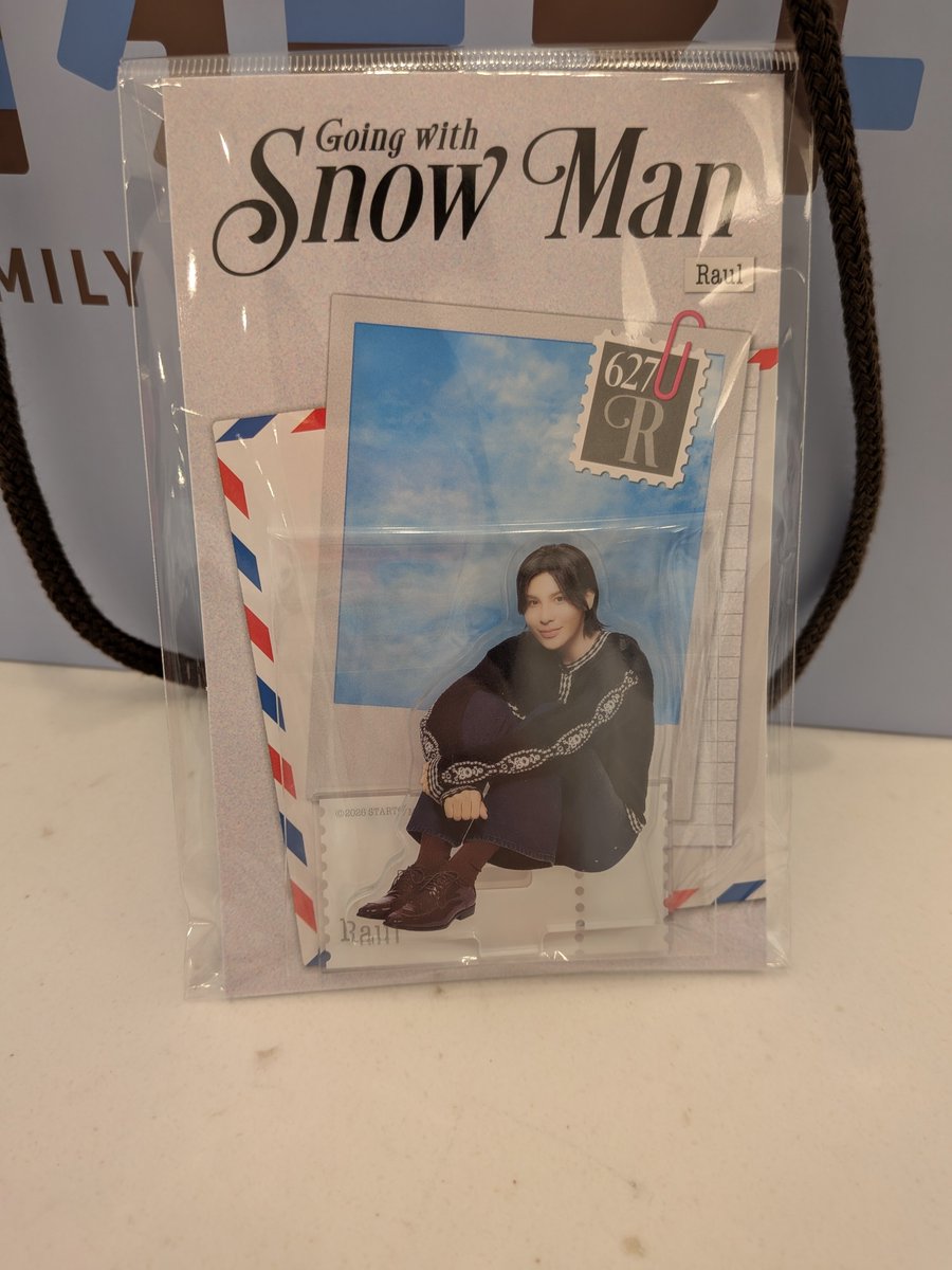 Chell_Ryj_Abe's tweet photo. すのチルBIG達無事買えた〜

まっじで可愛い⛄️
ラウちゃんのアクスタちっさくて可愛い🤣

ファミクラストアがびっくりするぐらい混んでた…… https://t.co/X1eZNYJMTh
