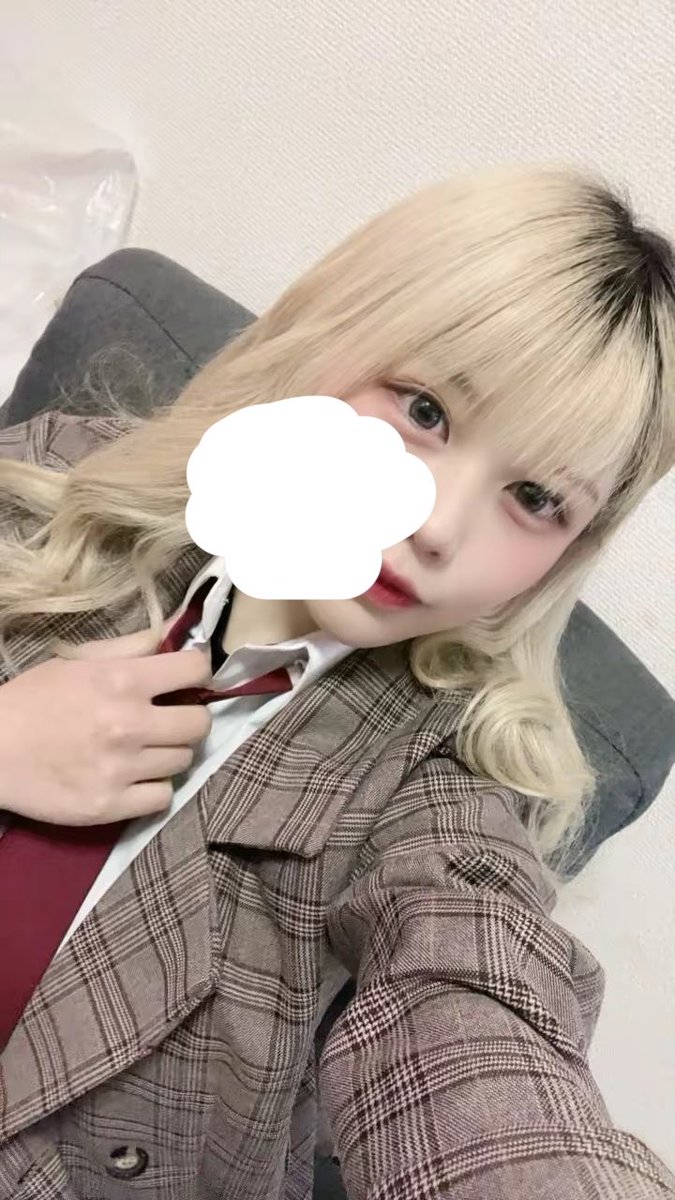 soaniya_'s tweet photo. 最近また金髪にしたいきむち🤨🤨🤨 https://t.co/GXMZIvu4ac