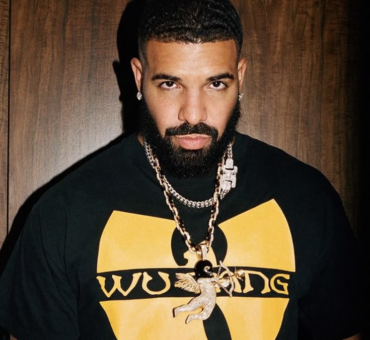 Jungkook_SNS's tweet photo. DRAKE is now following (the only member) Jungkook on Instagram. https://t.co/fWRIvWv0OI
