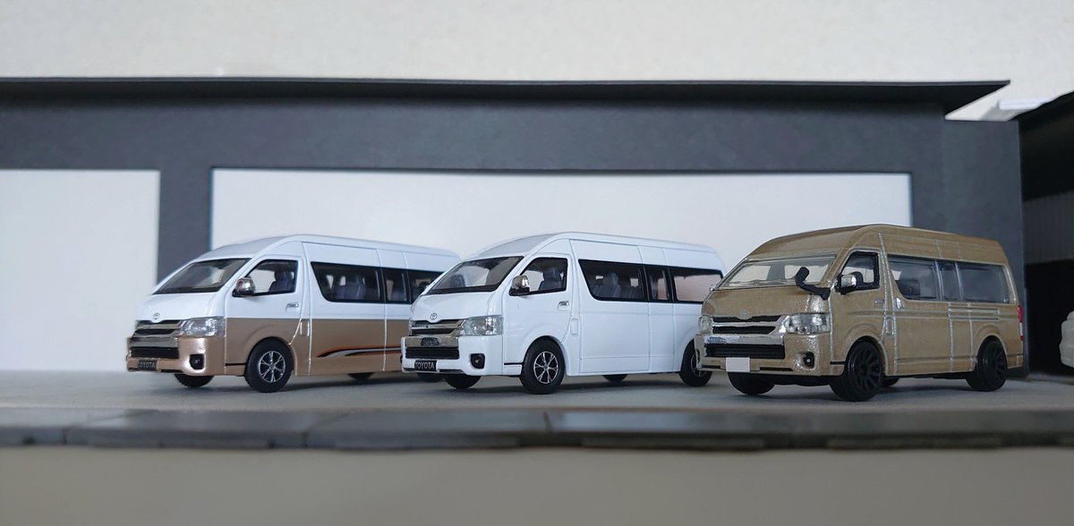 leoleo_craft's tweet photo. ハイエースのスーパーロング キャンパー特装車 ディーゼル 4駆ベースでスーパーGL仕様が欲しい～

#MASDI #ハイエース https://t.co/1XzqX5NwmU