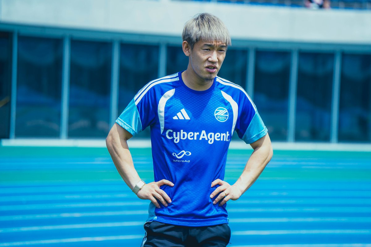 FcMachidaZelvia's tweet photo. #明本考浩 選手が本日から合流🔷💫

#FC町田ゼルビア #zelvia
#青森キャンプ2026 https://t.co/3ui6QwQ68G