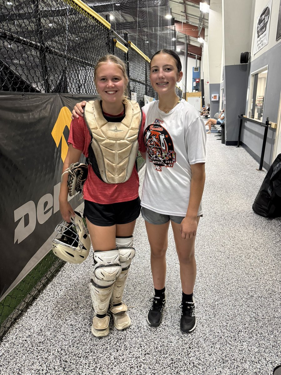 BDoerger2030's tweet photo. Pitching lessons tonight.. made some adjustments to my curveball. 

So excited & ready to be on the field tomorrow with my team @PremierAnn2030 at Buckeye Recruit fest in Columbus, OH! As usual thanks @josielammert for catching me!! 

 @LineDsoftball @ExtraInningSB @PrepSoftball @gatorjack72 @TOP_D1RECRUITS @TopPreps @SBRRetweets @ShowtimeSports1 @UncommittedUTR @D1ProScouts @MaxPreps @SportPrepX @SoftballRecruit @CoastRecruitsSB @CoastRecruits @LegacyLegendsS1 @BeThatPlayer1 @Softball_Home