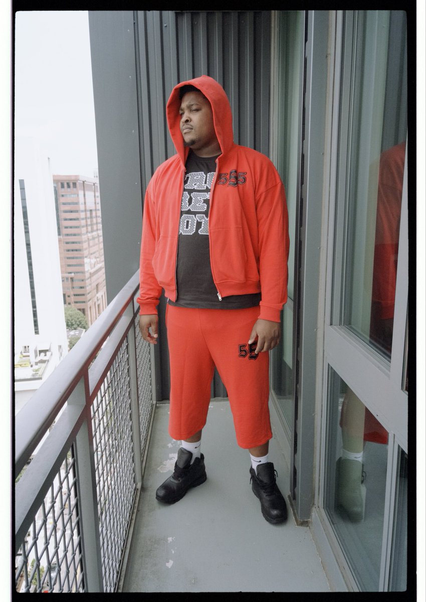 SELFMADE_DUKEE's tweet photo. I’m him with or without 🗣️🖤 https://t.co/BRfzyxN0Kj