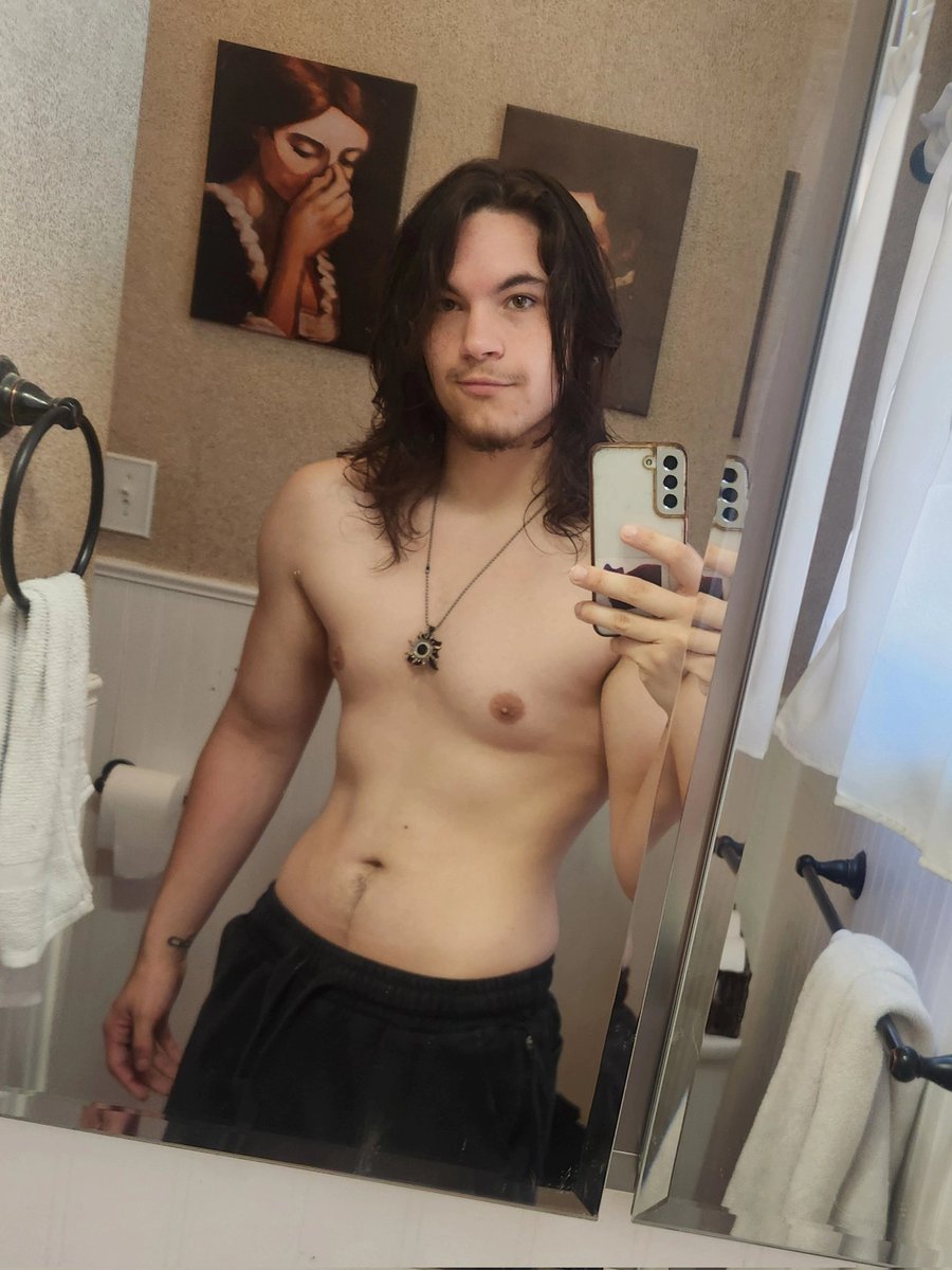 freakaji's tweet photo. I just realized ive yet to post my face hello :) https://t.co/My1sv1ohyX