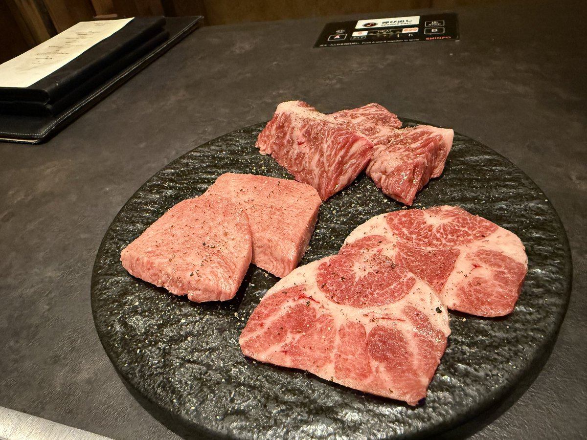 bu_bu_bu_07's tweet photo. 昨日は誕生日でした〜🎉
今年も美味しいディナーありがとう🫶
七夕の結婚記念日も楽しく過ごしました😌 https://t.co/ZWR0ThJ4jJ
