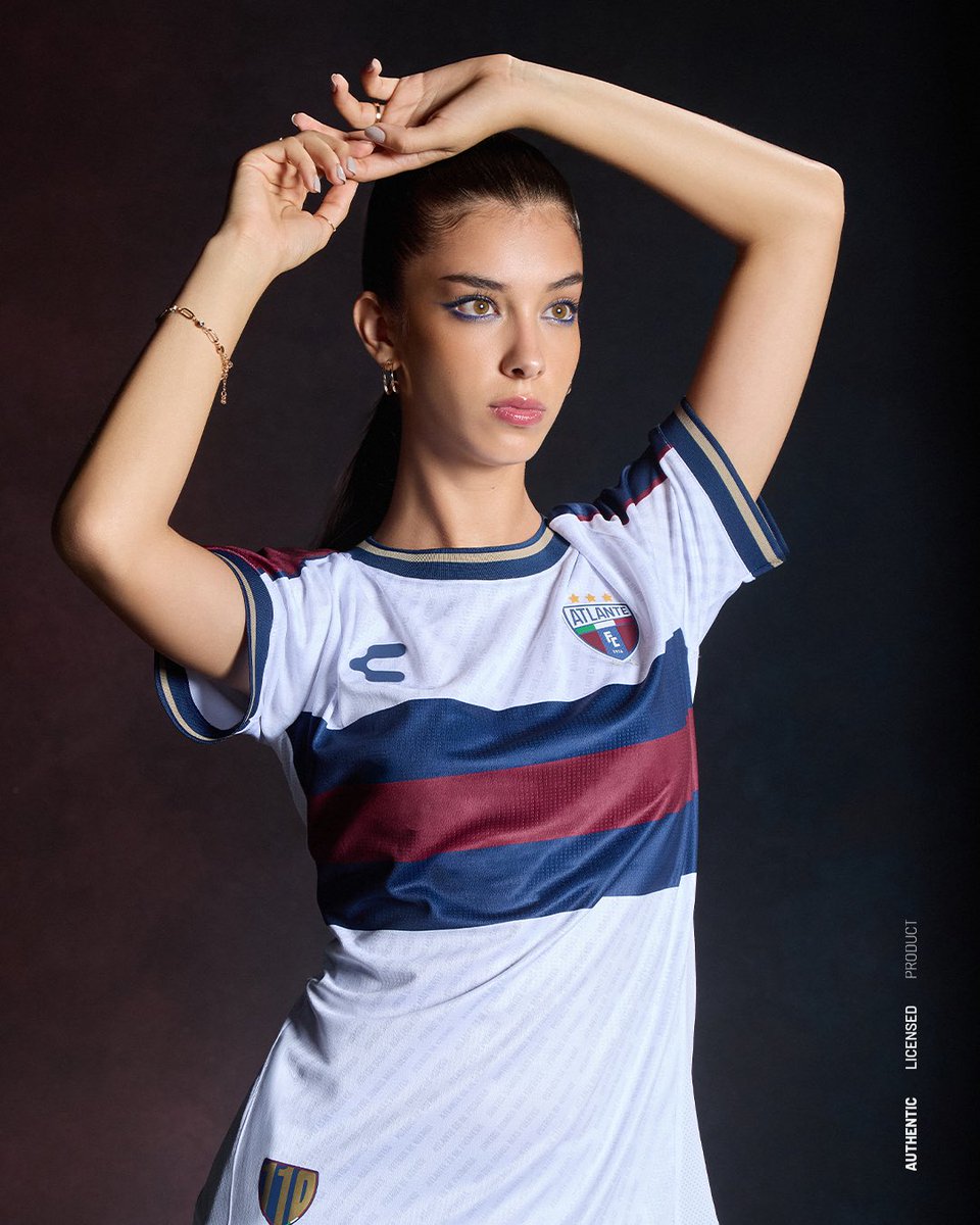 CharlyFutbol's tweet photo. Con elegancia, portamos en el pecho nuestros
colores. La visita incómoda ha llegado para
quedarse
#CHARLY #ATLANTE #110años #LesGusteONoLesGuste
#LesPrometimosVolver https://t.co/tmELuh7lUP