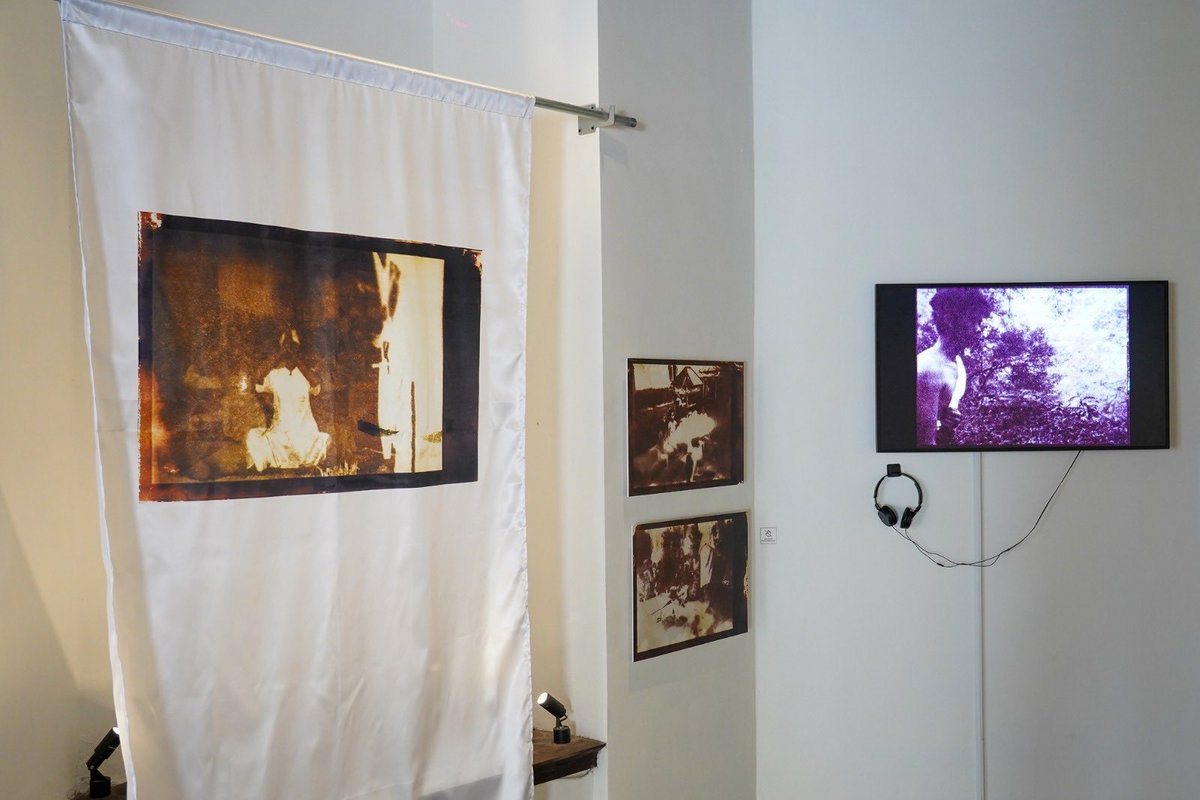 fotobalifest's tweet photo. In Seusai Abu yang Terurai (After His Ashes), Made Virgie explores memory, grief, and remembrance through family archives, moving images, and salt-print photography.

03 June – 12 July 2026
Nuanu Creative City https://t.co/lhn9ttNlNn