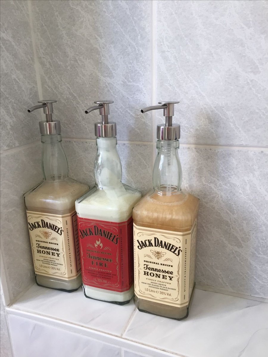 snoopyhoIIander's tweet photo. things ilya sends shane when they start furnishing their first house together https://t.co/mdNt93Y7Bz