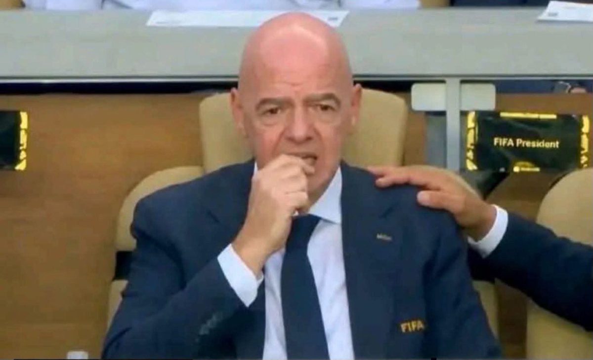 aYmoon7246's tweet photo. Ihr habt das Vertrauen vieler Fußballfans verloren. Dieses System ist nicht fair und braucht dringend Veränderungen. Herr Infantino, übernehmen Sie Verantwortung und treten Sie gemeinsam mit Ihrem Team zurück Der Fußball verdient Fairness und Transparenz.
@FIFAcom 
@FIFAWorldCup https://t.co/uYMTbUHiPI