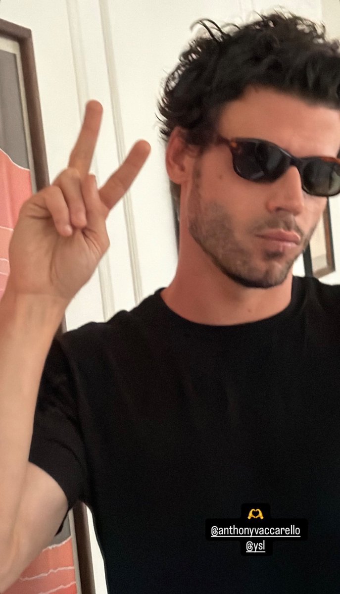 FrancoisANews's tweet photo. François Arnaud shared a new selfie via instagram stories https://t.co/sjPUAF2f35