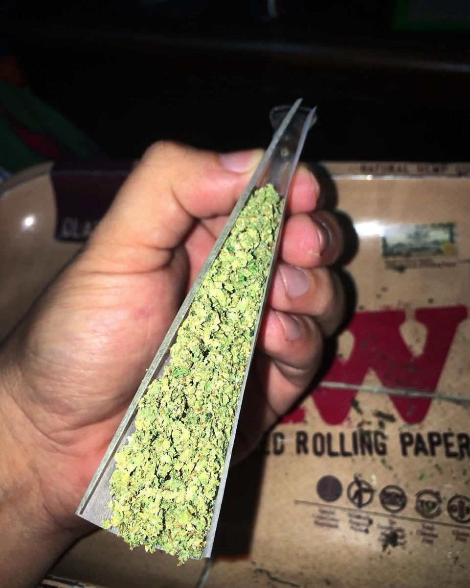 _StonersRUs_'s tweet photo. Let’s get high! 😎 https://t.co/IVlEBAQKVo