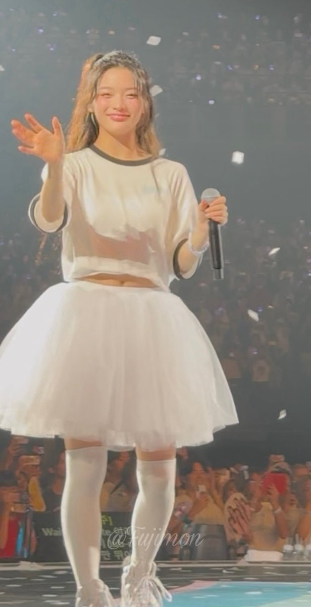 Fujimon0703's tweet photo. 태어나줘서 고마워 https://t.co/kSEqUXs3Yi