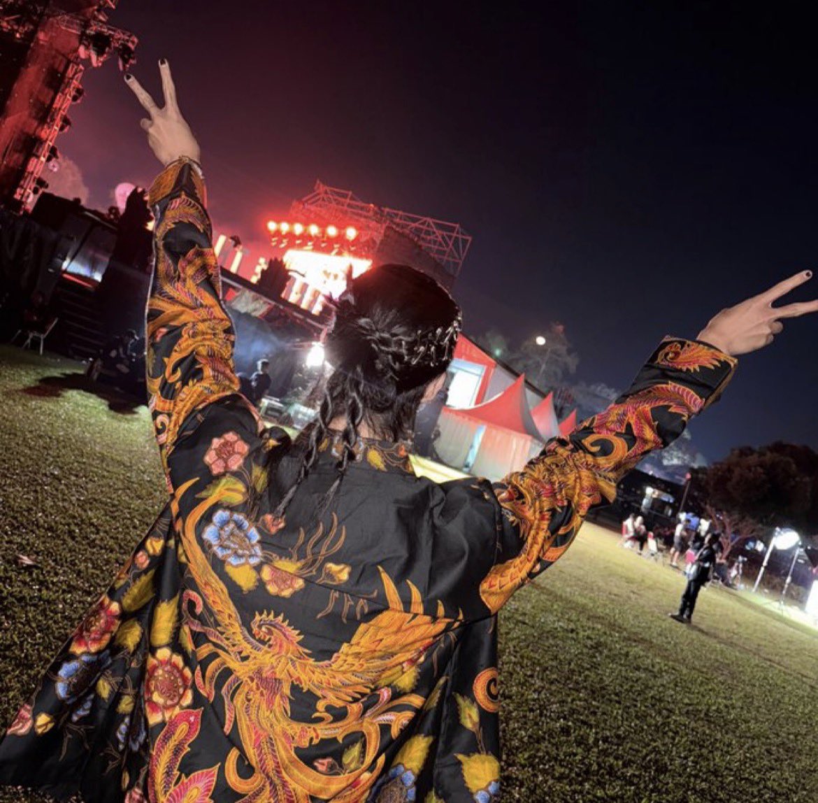 jusungbri's tweet photo. 260703 Prambanan Jazz Festival (DAY1)

what a beautiful night... 

#XdinaryHeroesInPrambananJazzFestival2026 https://t.co/Kb9sVFxz7g