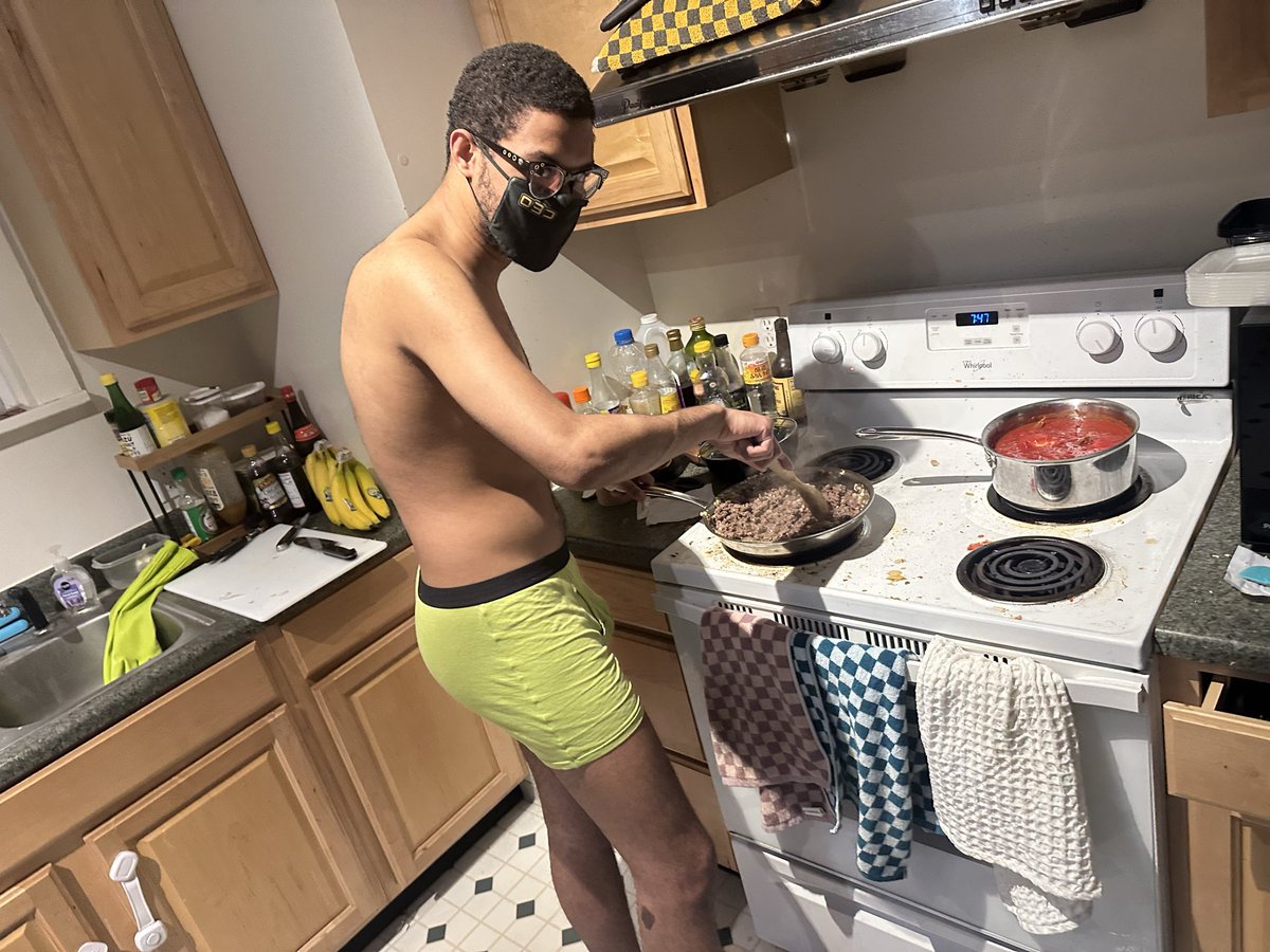 SonicFox's tweet photo. im learning how to cook 🥰 https://t.co/utWFSS9k16