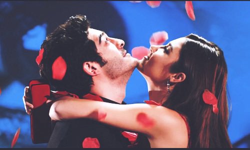 _beingethereal's tweet photo. Day 10 of asking creators to bring back  #BurakDeniz and #HandeErçel together onscreen in a good show.
Bring my babies back together, I miss them. 🥺 https://t.co/SshgXWGW6P