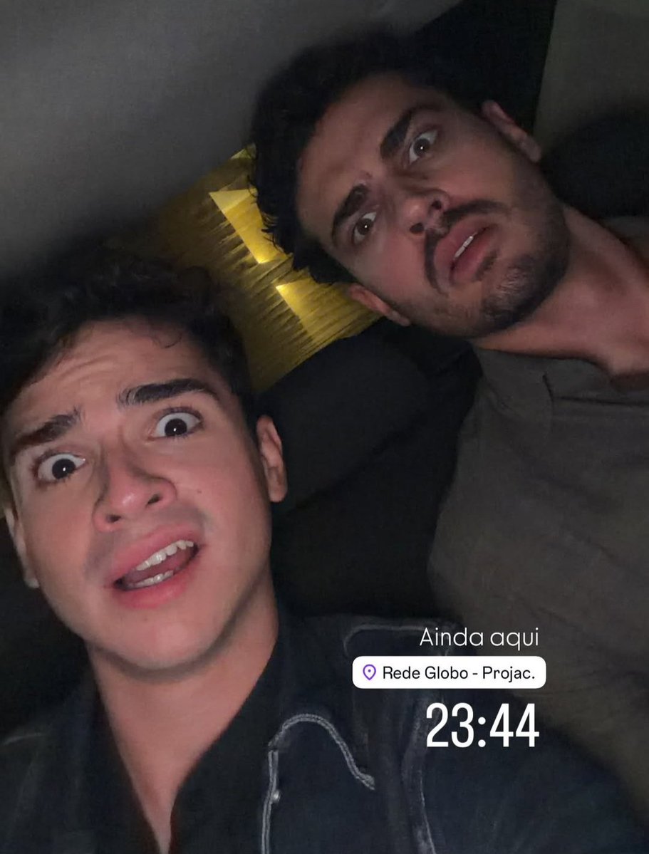 lzxgustavo's tweet photo. vai rolar muito Mau Mau e Fernando né?! acho eles lindos juntos sim #QuemAmaCuida https://t.co/6G7ojny7he