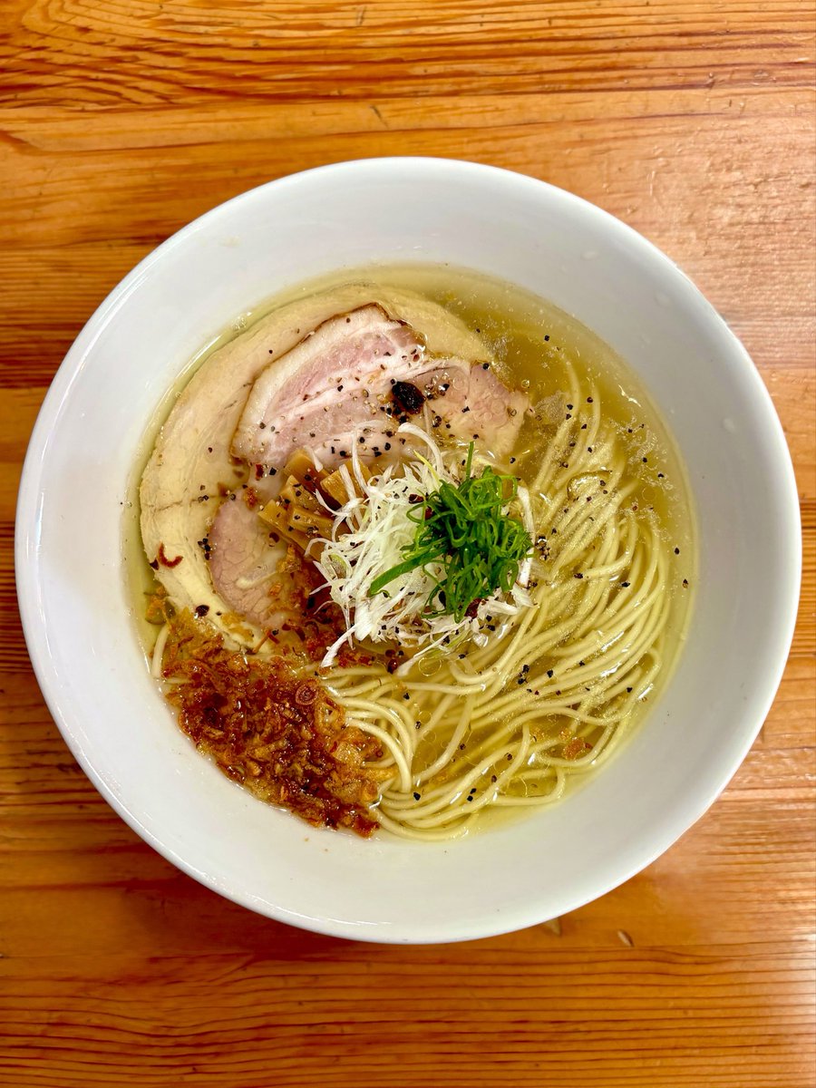 romeo_iocifalla's tweet photo. UNITED NOODLE アメノオト＠佐野市
【今週の限定メニュー くま編】
◇ 青唐辛子のあっさり塩そば
🌟極上の一杯💯 https://t.co/HNJ5bqoYTr