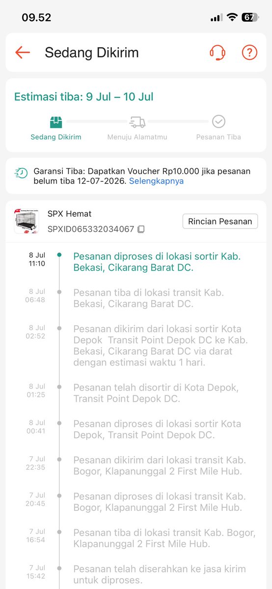 sunooenhypee's tweet photo. min paketnya kenapa stuck udah 2 hari ga proses ya? estimasi sampe rumah hari ini tapi masih di cikarang, apa karena besar jadi gamau angkut? @ShopeeID @ShopeeCare https://t.co/Feqa51qtSJ