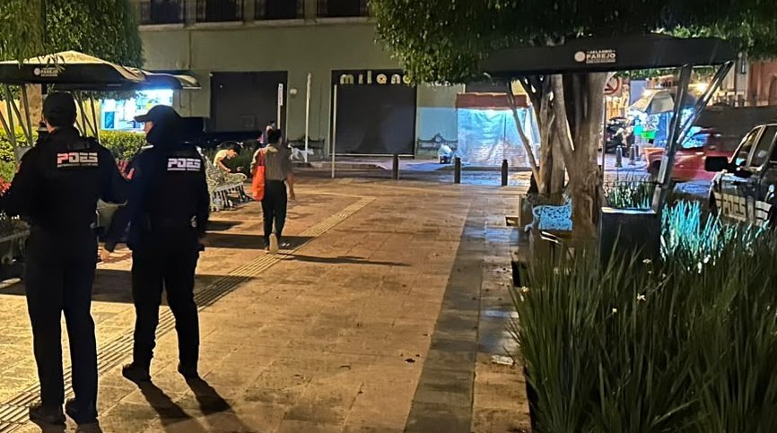 IovanPH's tweet photo. La @POESQro fortalece la presencia policial mediante operativos focalizados en vialidades y espacios públicos para preservar entornos seguros. #Reporta911 #Denuncia089 https://t.co/J3ipZorNbX