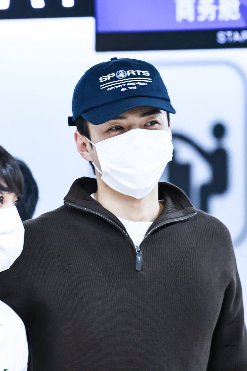 Shgler_'s tweet photo. 260710 GMP🛫

#세훈 #SEHUN #오세훈 #sehun 
#EXO #엑소 https://t.co/L4VrpWrxlY