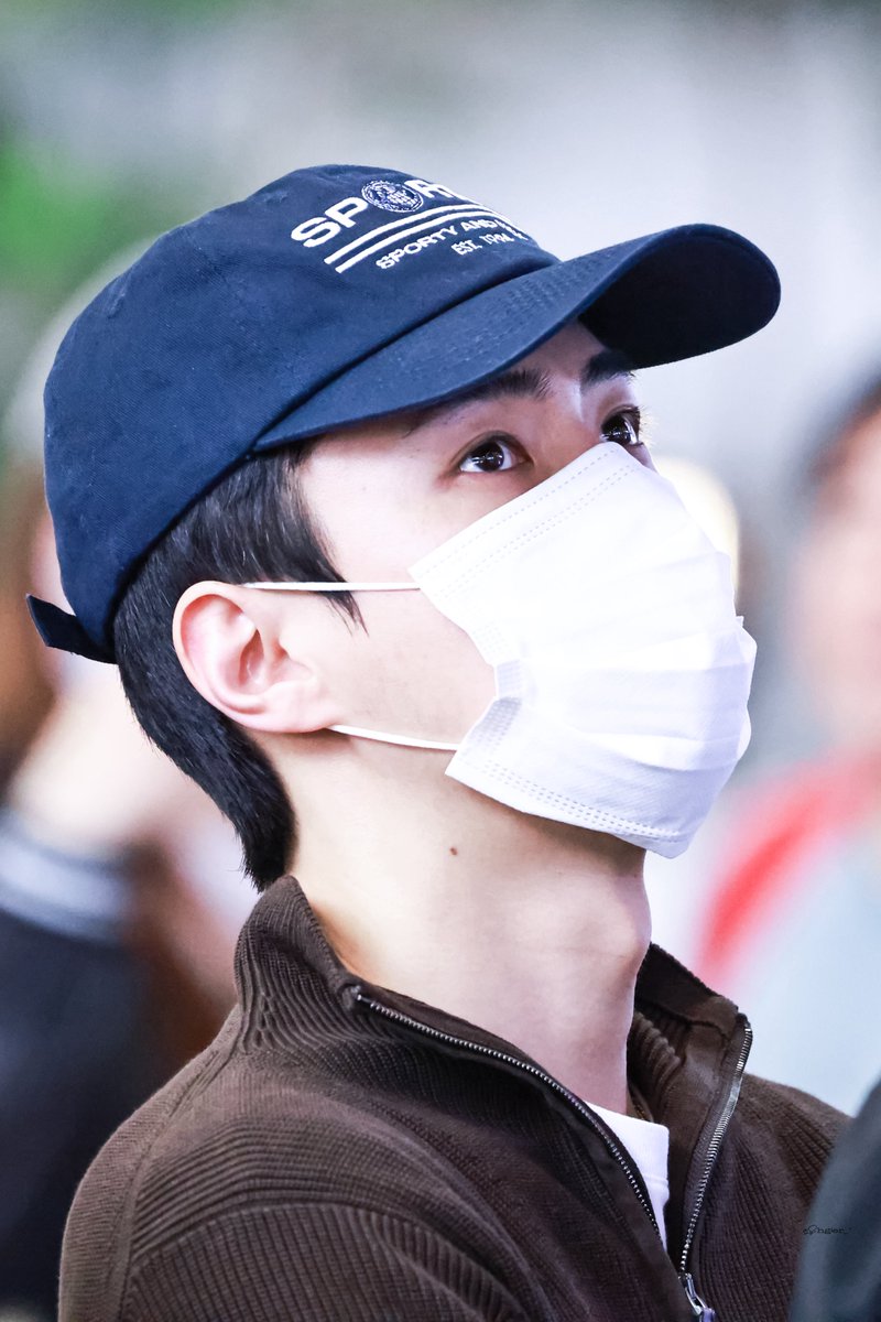 Shgler_'s tweet photo. 260710 GMP🛫

#세훈 #SEHUN #오세훈 #sehun 
#EXO #엑소 https://t.co/L4VrpWrxlY
