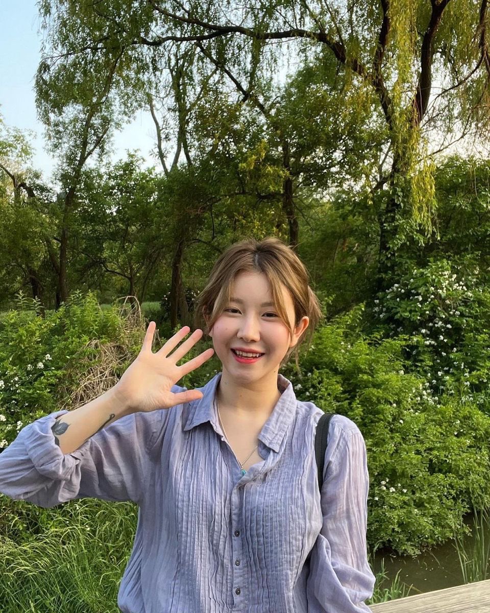 truetomyerin's tweet photo. 여름의 연한 화장 예린 ⊹₊ ⋆🩵 https://t.co/2DjogCHknv