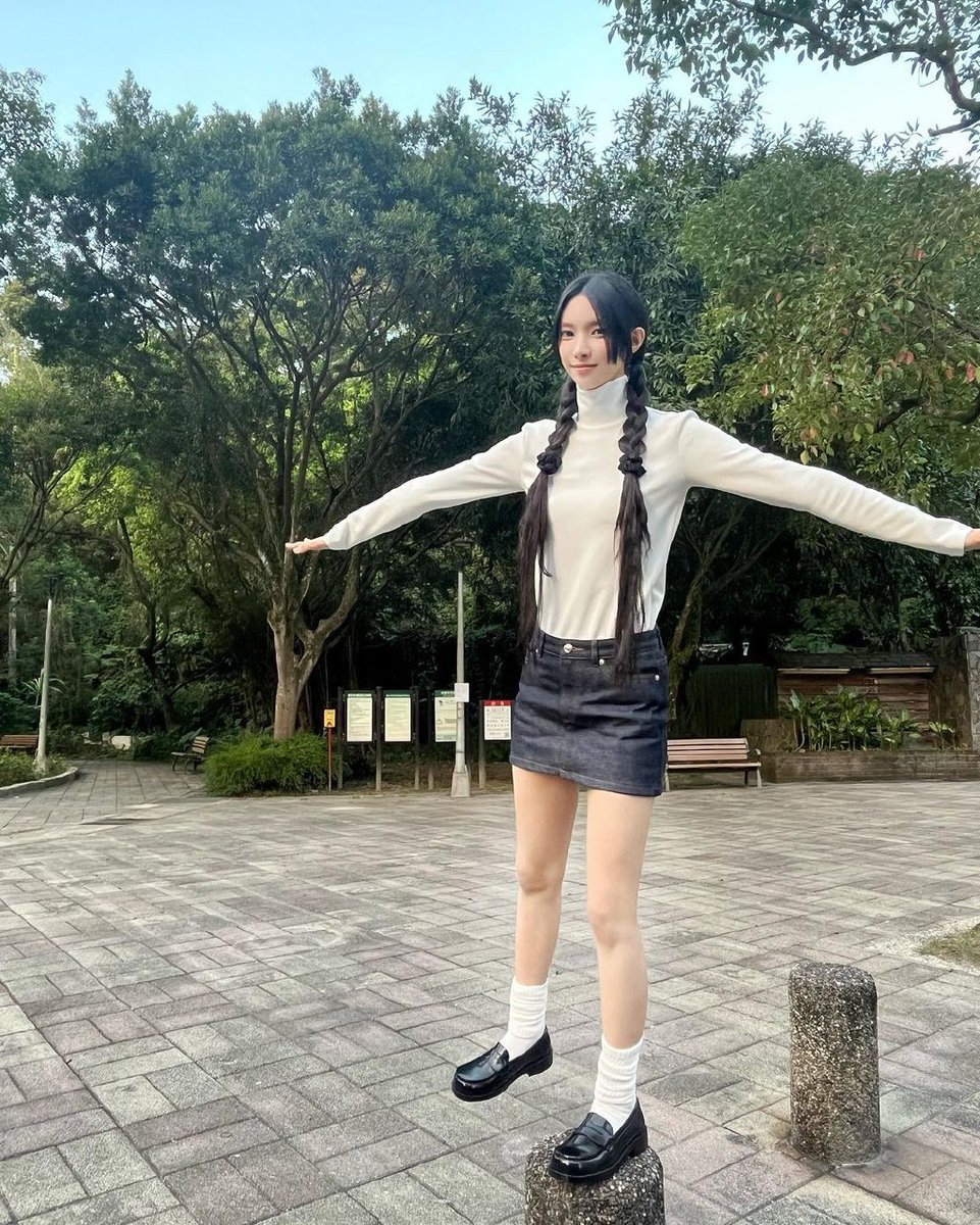 liliescraft's tweet photo. Un buen paseito al parque y una lloradita nunca viene mal, no me miren raro !! Yo sé que más de uno se sintió así tal cual luego de haber escuchado #𝐀𝑙wαys·𝕚n·𝐦y𝚑𝕖a͟r𝕥୧୨mթ𝟹, ¿cómo no hacerlo? Se juntaron las mejores voces.

in𝑓ini𝕥a como el 𝑚ar, #𝐿u ◌ ⸼ ۫ 🐚 https://t.co/EDzXWVd9z3