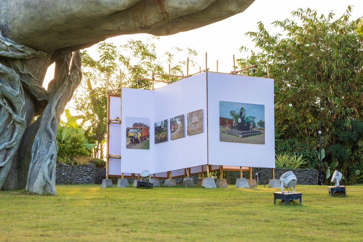 fotobalifest's tweet photo. In Wesel: The Chronicle of Vanishing Line, Primagung Dary Riliananda revisits Indonesia's disappearing Decauville railways through photography and personal stories, reflecting on memory, colonial history, and the traces these forgotten tracks leave behind.

03 June – 12 July 2026 https://t.co/6UKPSOdIG4