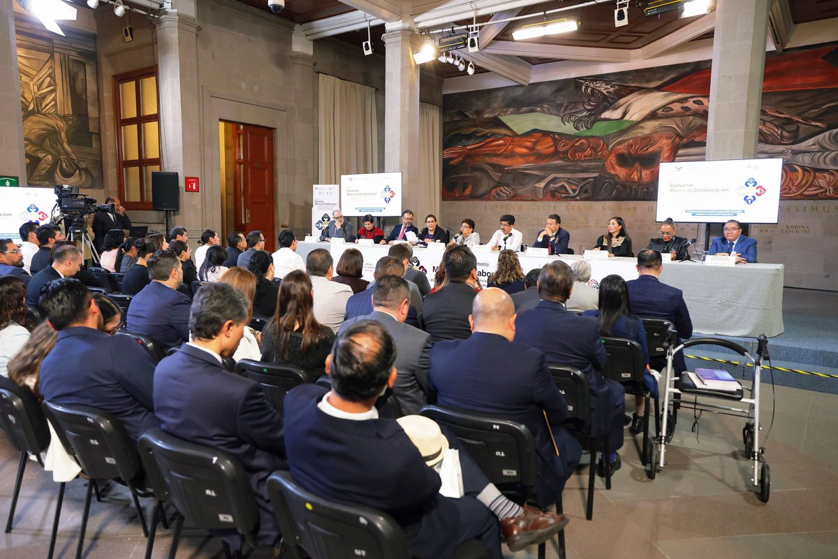 gbatizg's tweet photo. Asistí al acto de suscripción del Convenio Marco de Colaboración entre la Suprema Corte de Justicia de la Nación (@SCJN ), el Órgano de Administración Judicial (@OAJ_Mex ), la Fiscalía General de la República (@FGRMexico ) y el Instituto Nacional de Ciencias Penales.

Tuve la oportunidad de saludar al ministro Hugo Aguilar Ortiz (@HugoAguilarOrti ), presidente de la Suprema Corte de Justicia de la Nación; a la fiscal general de la República, Ernestina Godoy Ramos (@ErnestinaGodoy_ ); al maestro Néstor Vargas Solano (@NVS_), presidente del Órgano de Administración Judicial; a la magistrada Indira Isabel García Pérez ( @GarciaIndiraTDJ ), en representación del Tribunal de Disciplina Judicial (@tdjmex); y al doctor Jorge Nader Kuri, rector del INACIPE.

Reconozco la presencia y el interés de ministras y ministros de la Suprema Corte, así como de representantes de instituciones vinculadas con la justicia, los derechos humanos, la atención a víctimas y el fortalecimiento jurídico del país.

Esta colaboración fortalece la formación, capacitación y actualización de quienes sirven al sistema de justicia en México.

Además de independencia, la justicia requiere de diálogo entre instituciones, profesionalización construcción permanente de capacidades públicas.