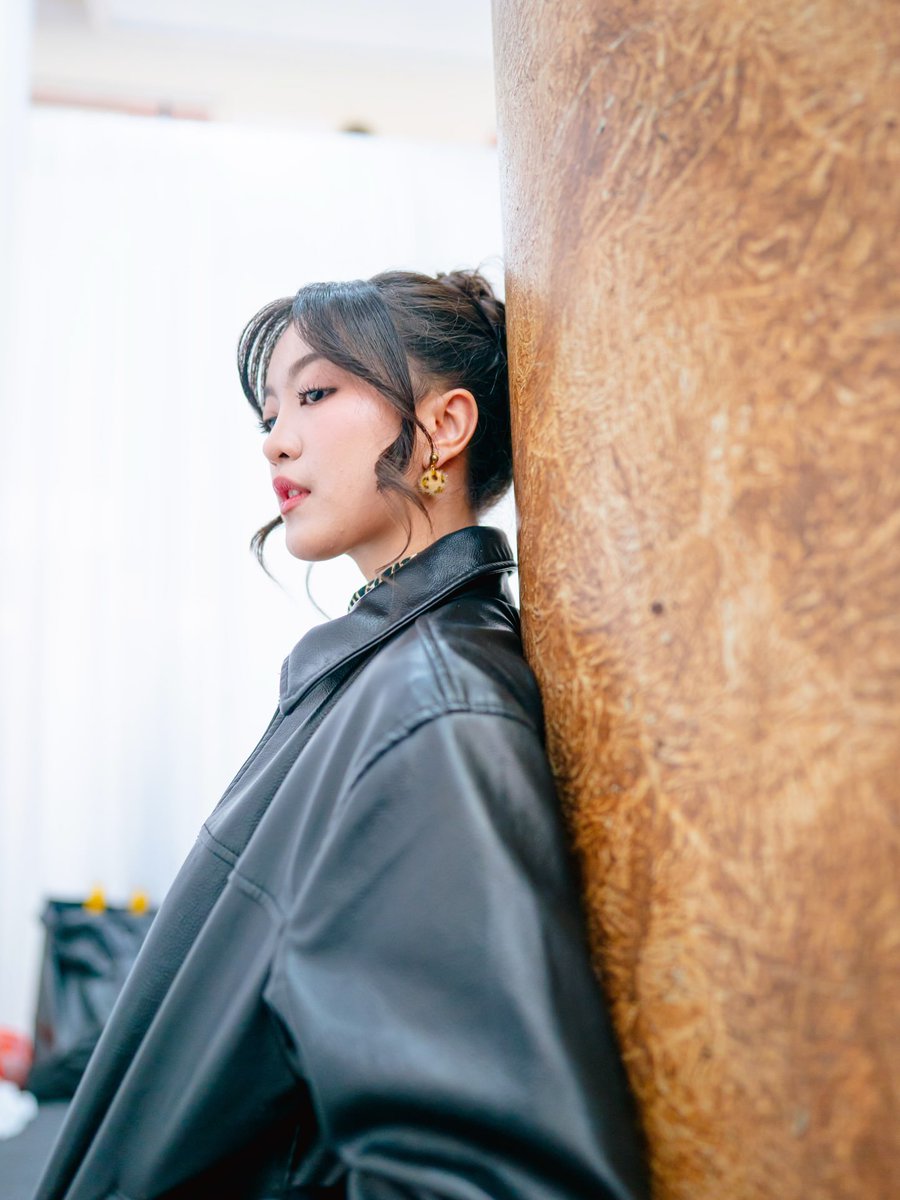 Degrees_OFC's tweet photo. Sulit mencari bagian terbaik dari hari itu. Karena kalau ditanya, jawabannya tetap senyuman my leopard kesayanganku @Greesel_JKT48 🤍🫶🏻 https://t.co/PUA1ddQhKO