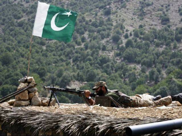 IramShayan_here's tweet photo. ماں کی دعا، باپ کا فخر، وطن کی ڈھال،
سپاہی ہے تو محفوظ ہے ہر اک حال۔
#PakistanArmy #PrideOfNation #Bravery #Sacrifice #PakHeroes #DefendersOfPakistan https://t.co/8Ais4hce84