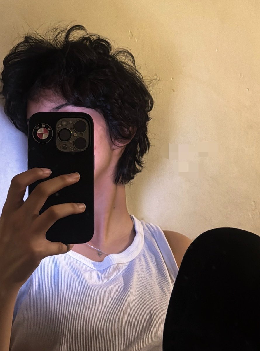 Iitsqueenbtw's tweet photo. Playlist hits different today https://t.co/wyWDlgB8mf