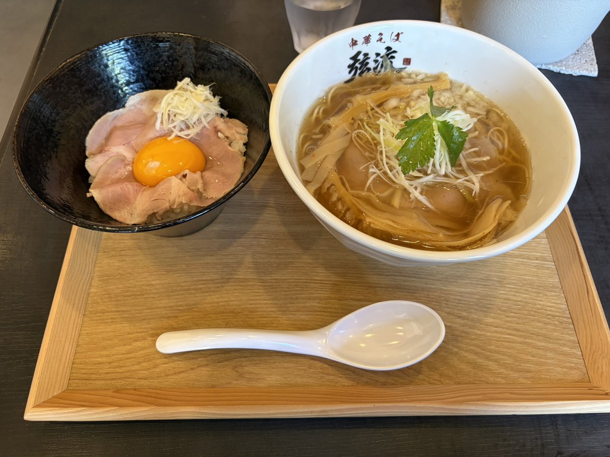 ryomagu57's tweet photo. 初来店 
別の店は行ってるから
さーて食うか😁 https://t.co/mMjrp1ZyaT