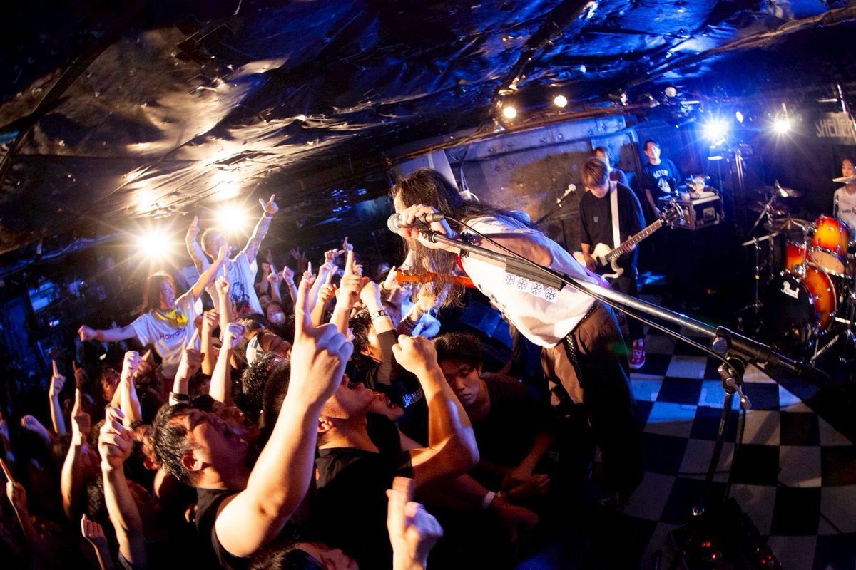 IKKINOTDEAD_JP's tweet photo. 【HAWAIIAN6 】

7/9 (木) 
下北沢 SHELTER  

HAWAIIAN6 &amp; bacho 
『魁!! TOUR』

ありがとうございました。

photo by Kanade Nishikata

#IKKINOTDEAD
#HAWAIIAN6 https://t.co/pvhdWhA8eK