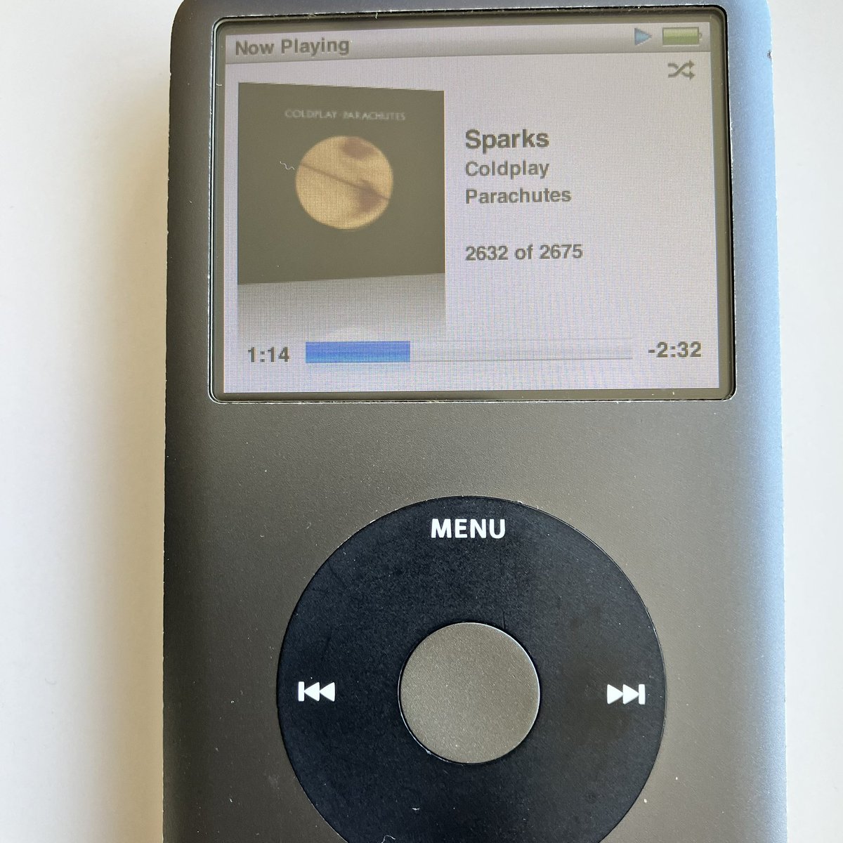 Sally_812's tweet photo. 🎵 Speaks _ @coldplay
#ipodclassic
#lunchtime 🍴
#coldplay https://t.co/FEJ25kC7SD