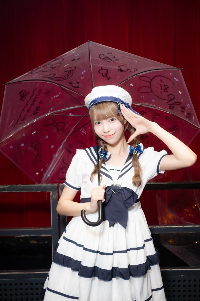yakskana's tweet photo. FULITBOX定期公演 渋谷近未来会館
マリンルックの彩花ち��んとっても可愛かったよ😍
おさげも衣装にとっても合ってるねぇ〜
#FULITBOX
#ふりぼ
#神木彩花 https://t.co/GAUvfJV922