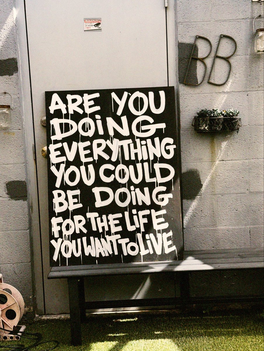 coronelmantilla's tweet photo. @garyvee I’ve been asking myself this question a lot lately. https://t.co/pvsakWGZBX