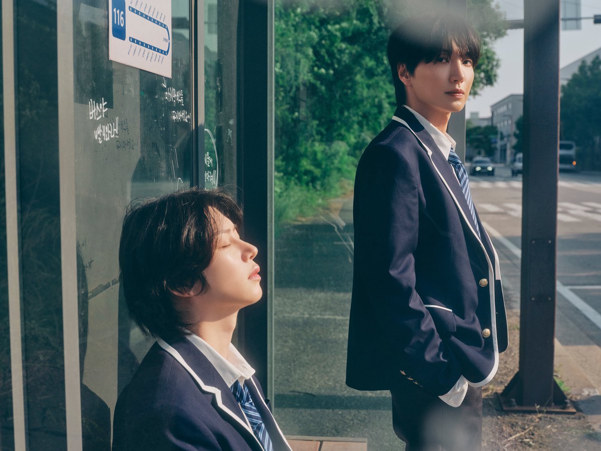 renapoyooo's tweet photo. いや確かに修二と彰すぎるな…これは校内で人気を二分するイケメンな先輩二人組だ…いつも二人でいて他の人を寄せ付けない雰囲気があるんだァ… https://t.co/xjtHVcZiUn