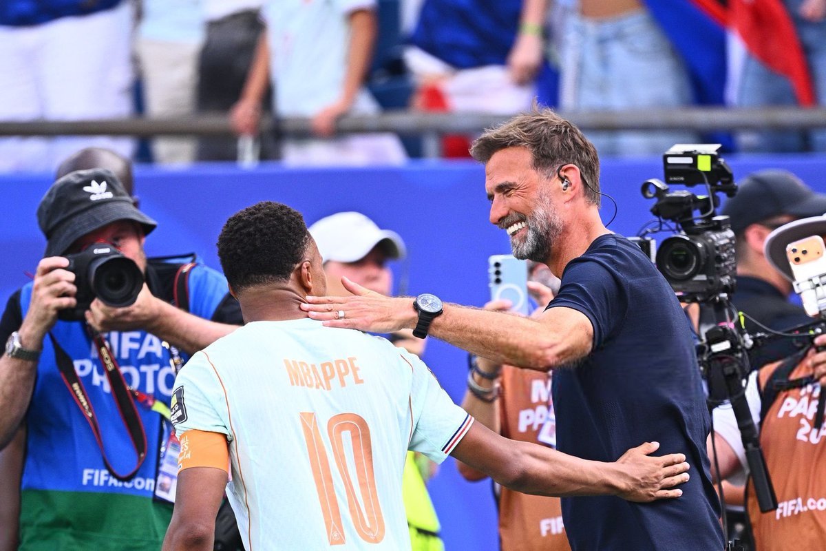 Jurgen Klopp pernah bujuk Kylian Mbappe gabung Liverpool