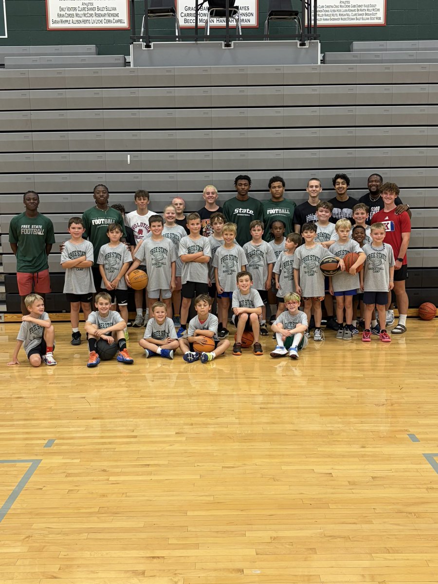 Coach_dpaul's tweet photo. We Had a ELITE week of camp!! Had our young kids in the morning, followed by our middle school kids in the afternoon. Not your average camp, as we TEACHING not just working on the same ole dribbling drills. Great energy and a ton of fun. 
 #SOBH #GoState #BeElite https://t.co/4Yi1rDGUg0