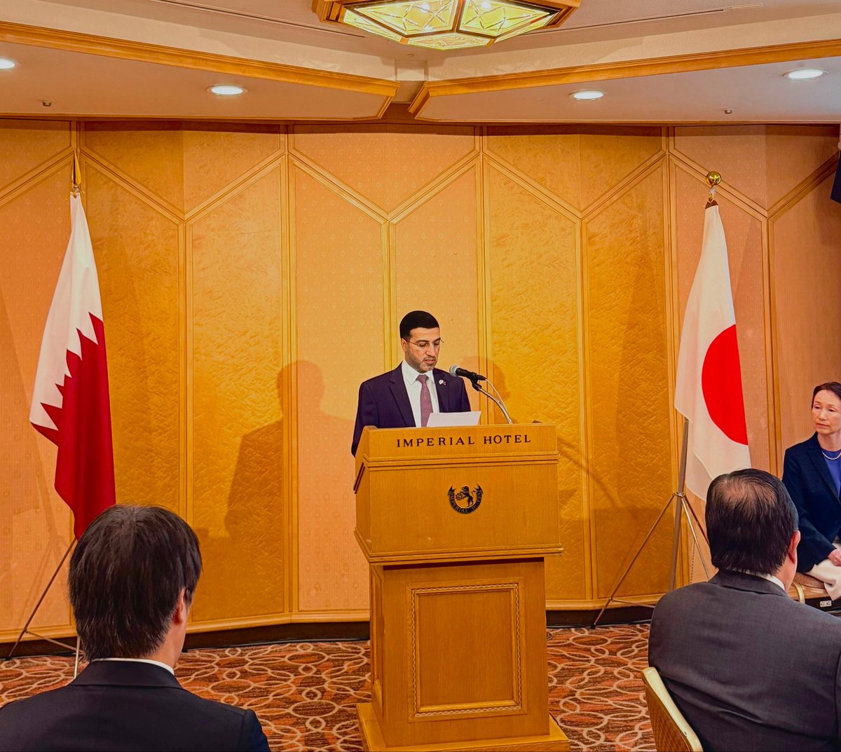 QatarEmb_Tokyo's tweet photo. شارك سعادة السيد جابر بن جارالله المري، سفير دولة قطر لدى اليابان، في الاجتماع السنوي لجمعية الصداقة اليابانية–القطرية، بحضور رئيس الجمعية السيد ساتورو كاتسونو، وعدد من أعضائها وممثلي الشركات اليابانية.

 #QatarJapan #friendship #association https://t.co/UJn6hTXmCq