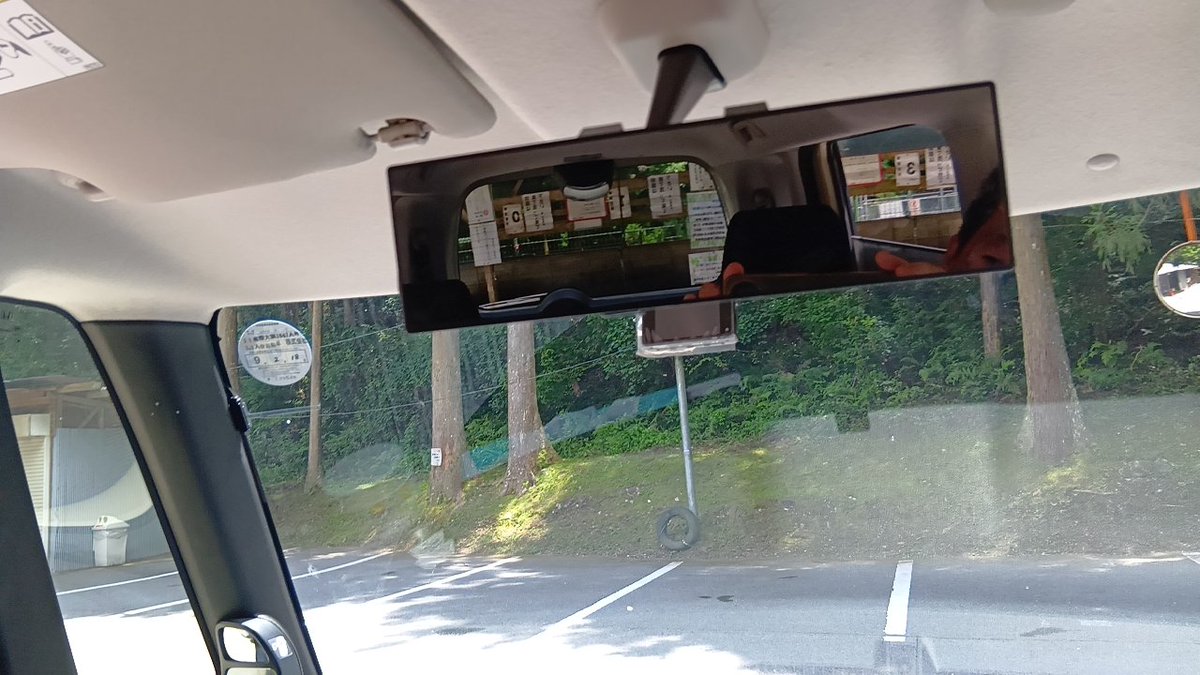 tekitouISO's tweet photo. 腰痛の水汲み https://t.co/Go8Vsid2vS