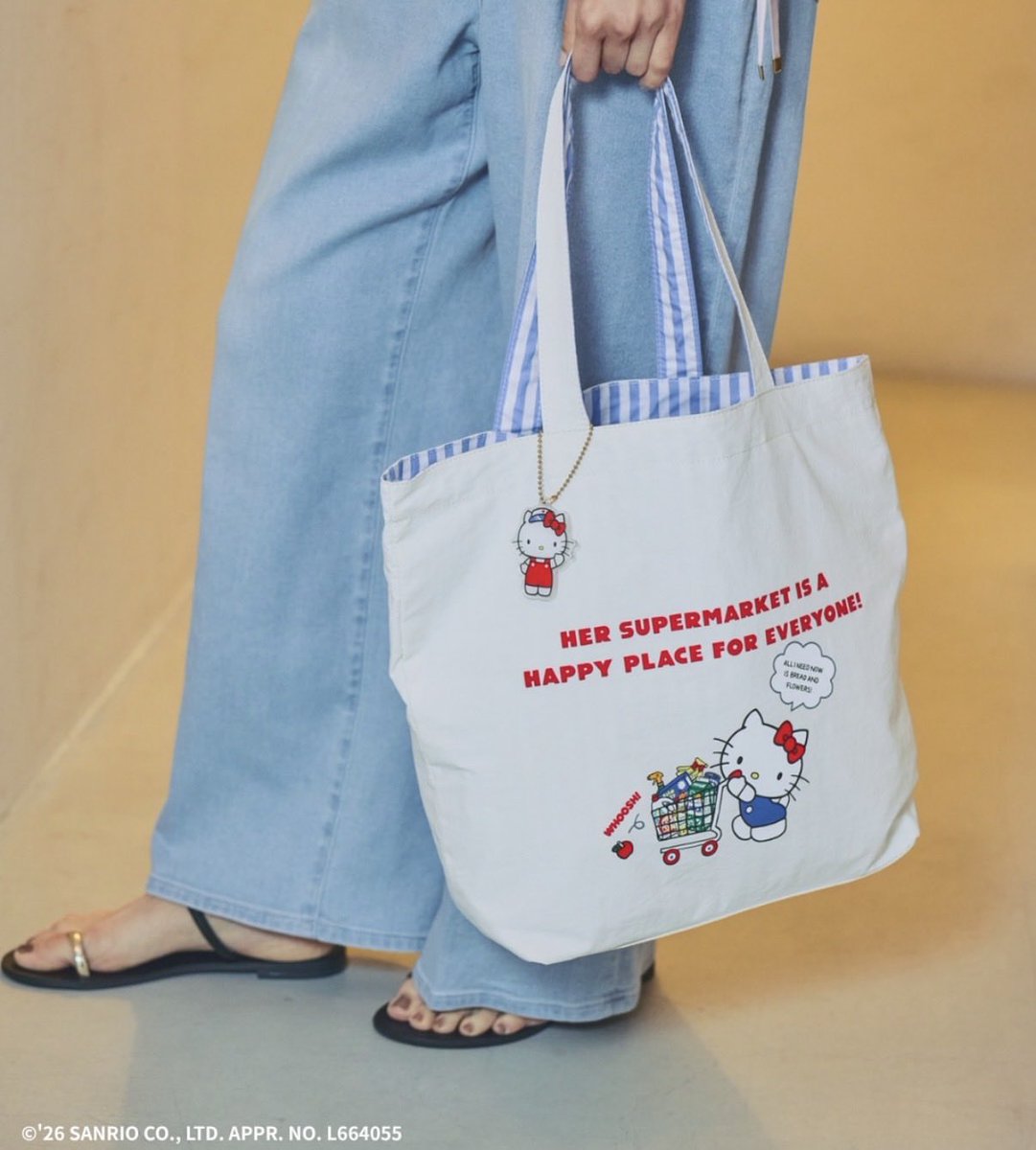 sanrio_fan_jp's tweet photo. ＼Elura×ハローキティ コラボ第3弾🎀／

大人気コラボの新作が7/11(土)10:00〜販売開始！公式WEBストア「andST」と対象5店舗にて登場します🛒

店舗限定の購入特典として、対象アイテムのお買い上げで「オリジナルシール」のノベルティプレゼントも✨

#Elura #ハローキティ #サンリオ https://t.co/5iT7UClHoO