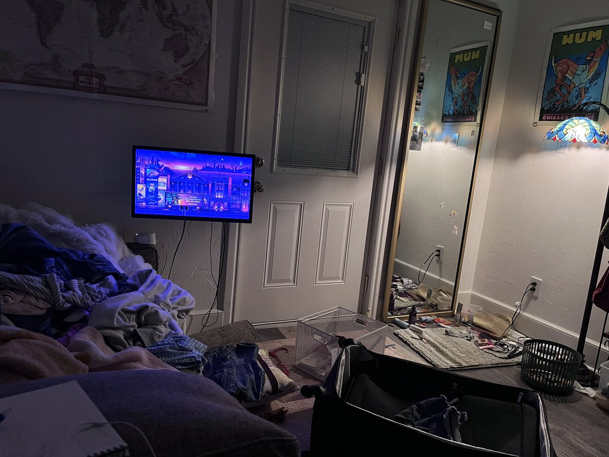 pieydfm's tweet photo. u guys fuck with girls who r actually total slob losers #Lmk https://t.co/cwnOYIstgQ