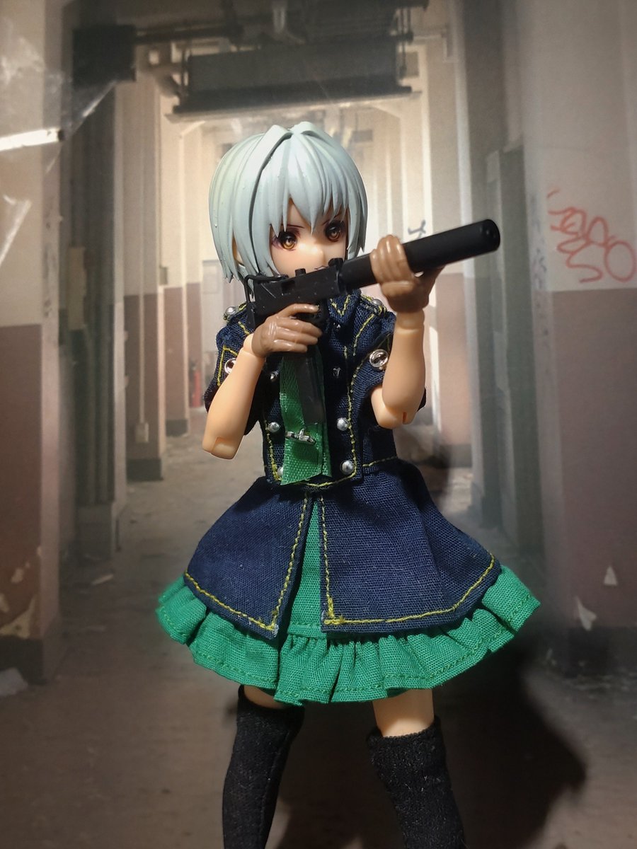 parvate_agnih's tweet photo. お題『サプレッサー( Suppressor )』
イングラムM11 (MAC-11)

#深夜の小武器庫部 
#リトルアーモリーを装備 
#リトルアーモリー https://t.co/PRwzvKo41J